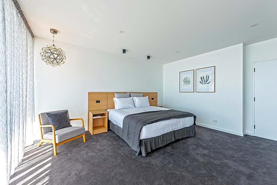 Award-winning beachfront luxury in Cremorne