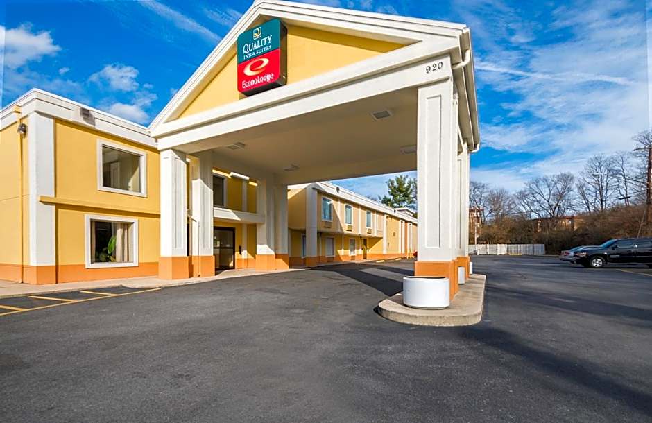 Photo 1 of 28 of Econo Lodge Hagerstown
