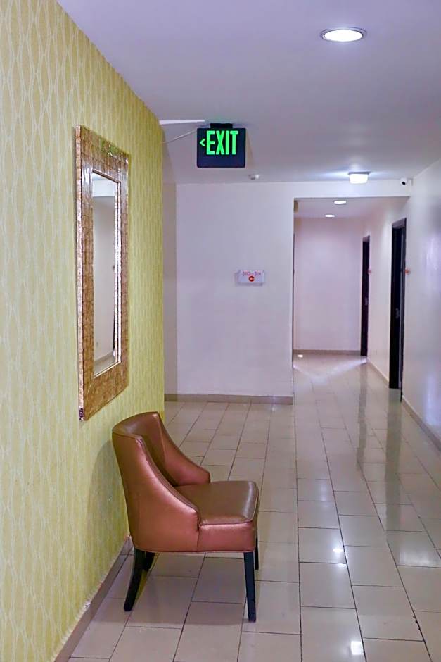 Metro Hotel Panama