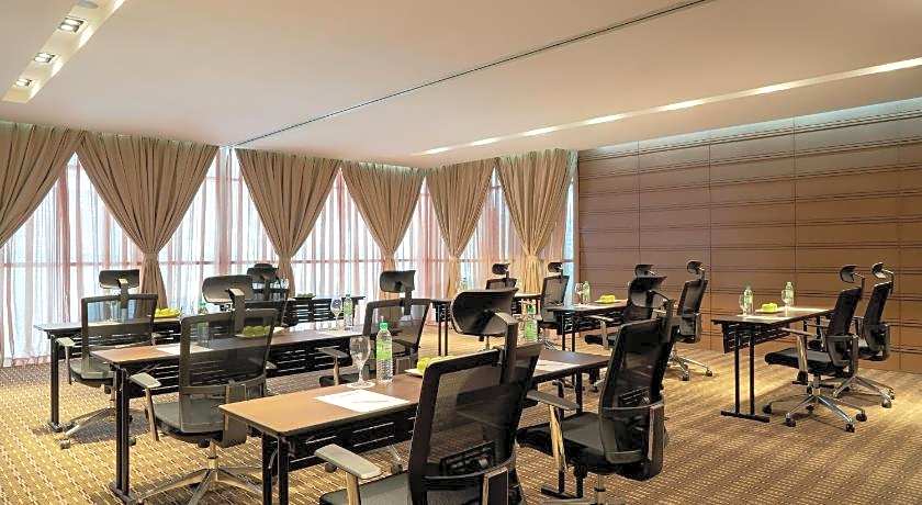 Movenpick Hotel And Convention Centre KLIA