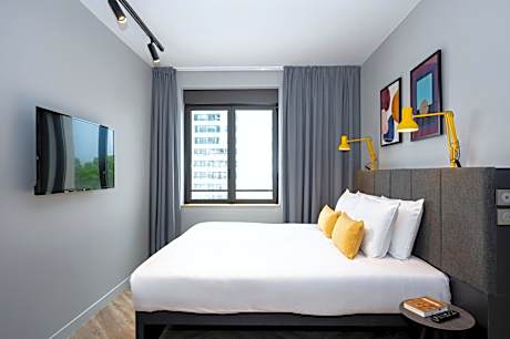 One Bedroom Apartment