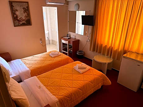 Economy Twin Room