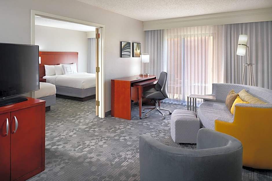 Photo 1 of 27 of Courtyard by Marriott Macon