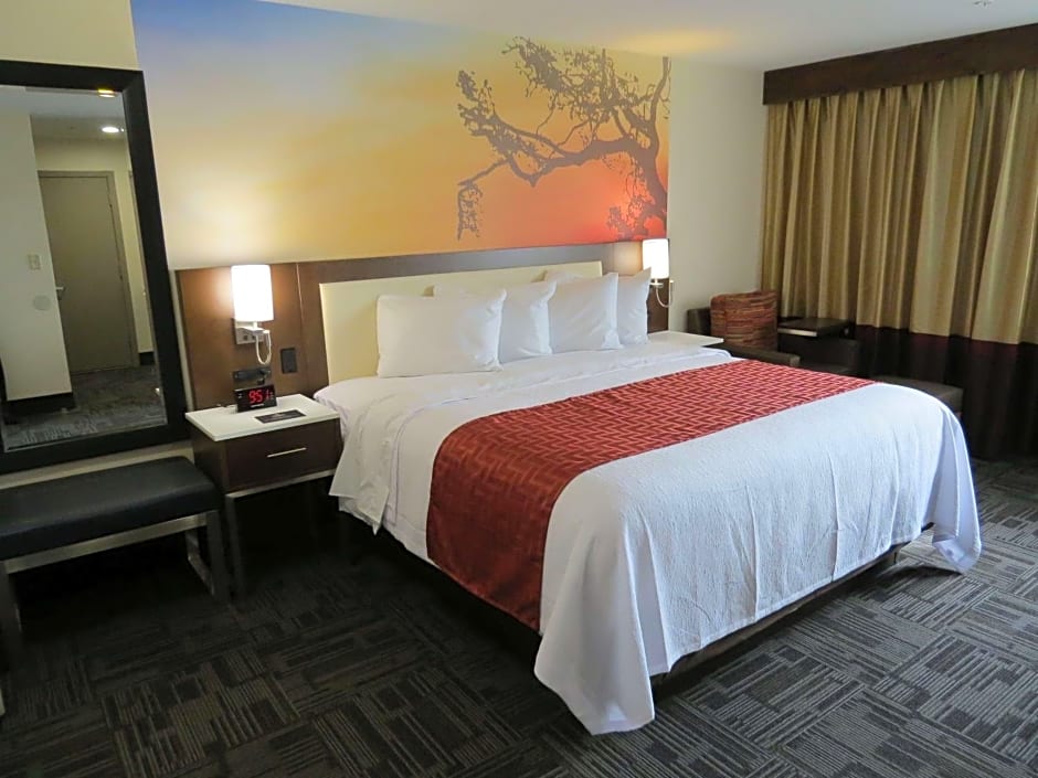 Holiday Inn Brookfield - Milwaukee By IHG
