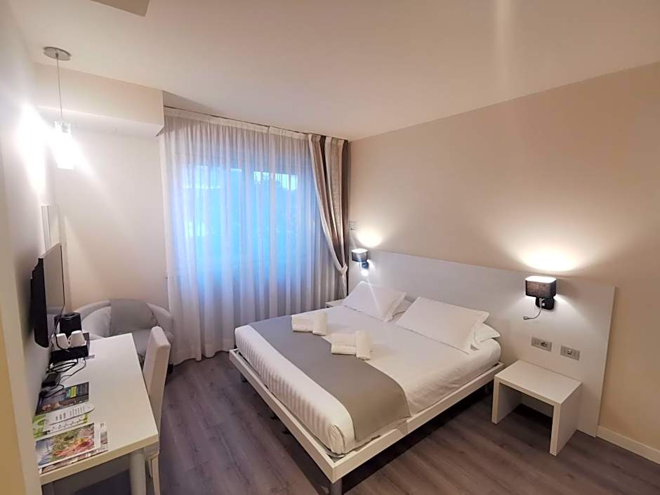 La Dolce Vita Hotel
