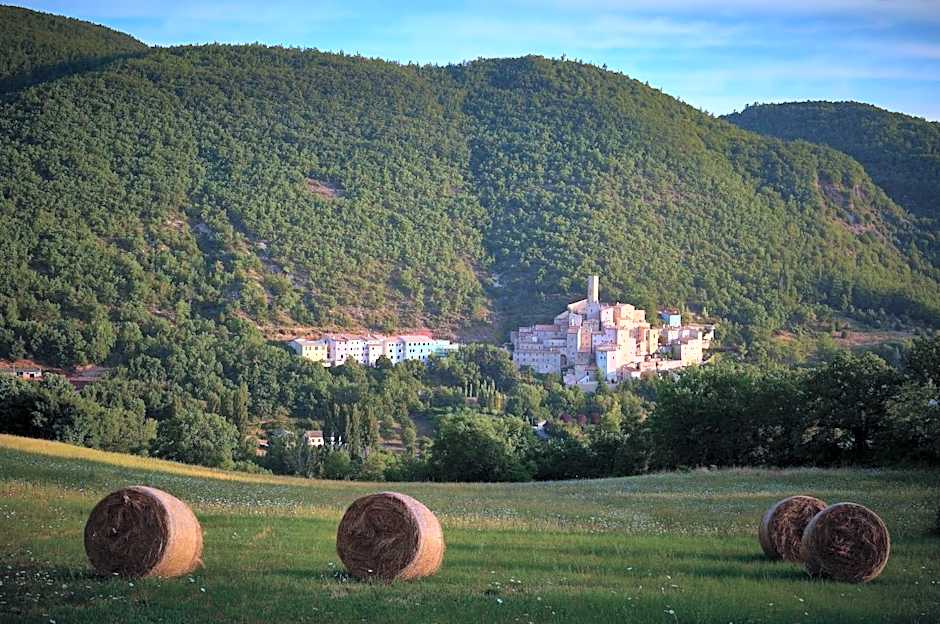 Castello Di Postignano Relais
