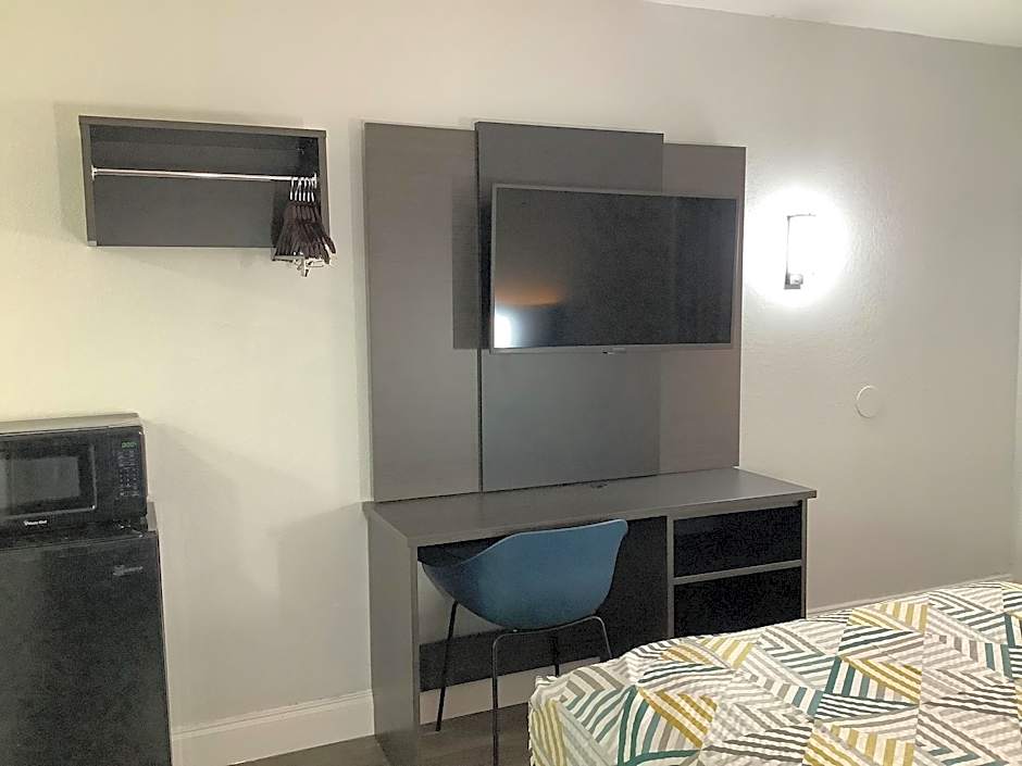 Motel 6-Memphis, TN - East