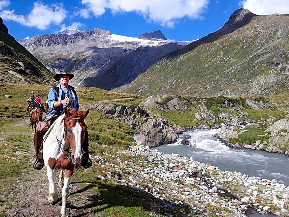 Der Ortnerhof - Hotel & Reiterhof