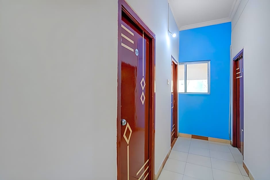 iROOMZ Hotel Silver Moon