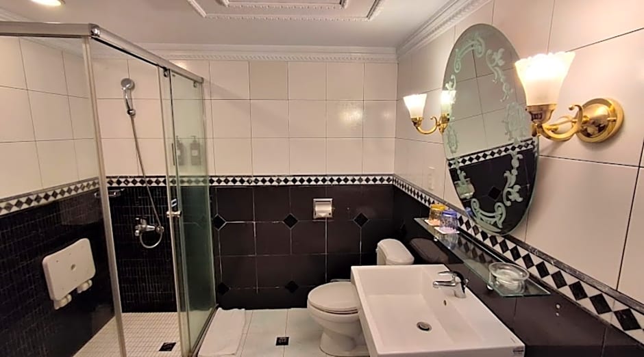 Charming City Songshan Hotel