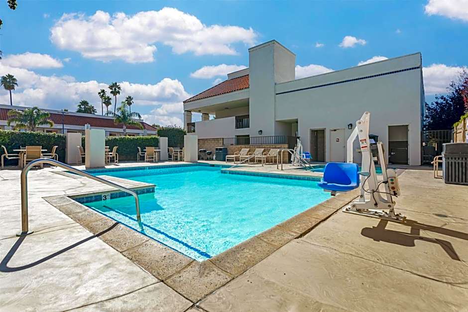 Best Western Plus Big America