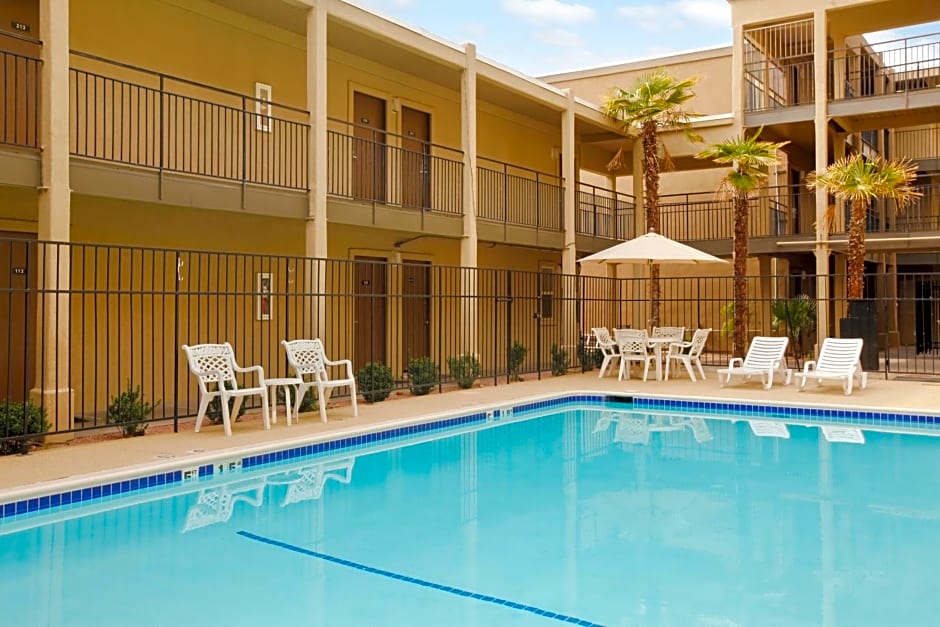 Days Inn by Wyndham St. George