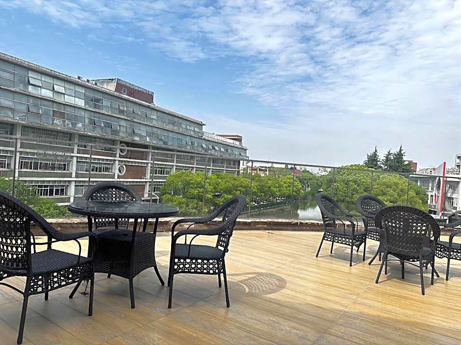 Orange Hotel Jinji Lake in Suzhou Center