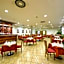 Ramada Airport Hotel Prague