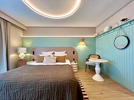 Double Room with Side Sea View - Disability Access