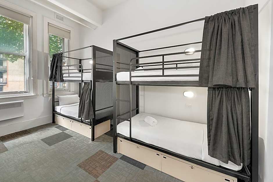 YHA Melbourne Central