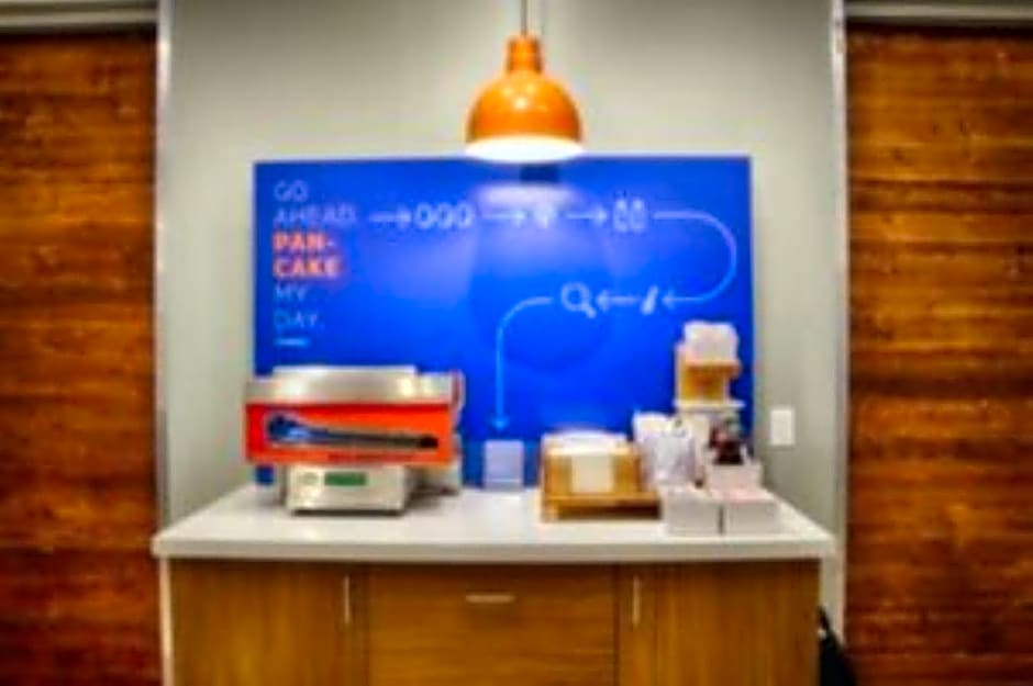 Holiday Inn Express Minneapolis West - Plymouth By IHG
