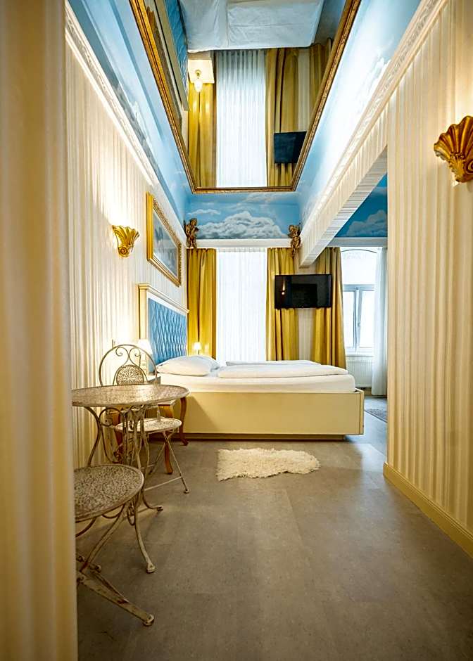 Hotel Urania