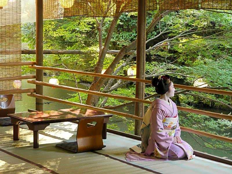 Momijiya Honkan Takao Sansou Ryokan