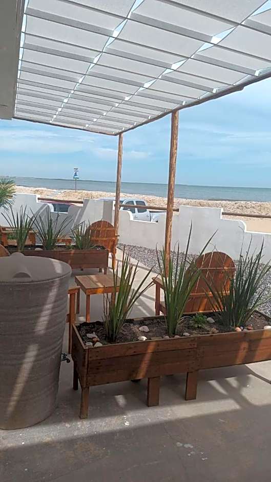 Hotel- Whale Tours and Sport fishing Vista Mag-Bay