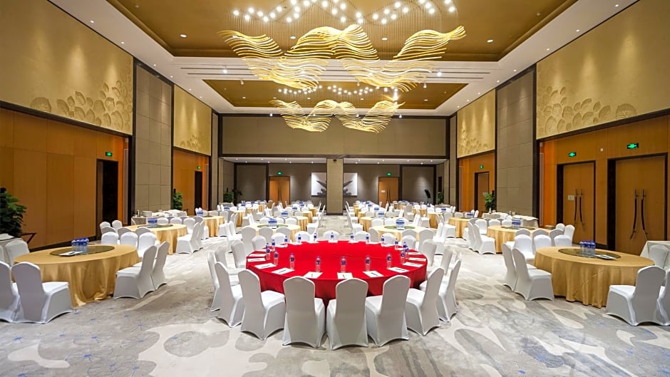 Holiday Inn Nanjing Xuanwu Lake By IHG