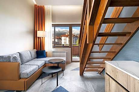 Loft King Suite with Sofa Bed