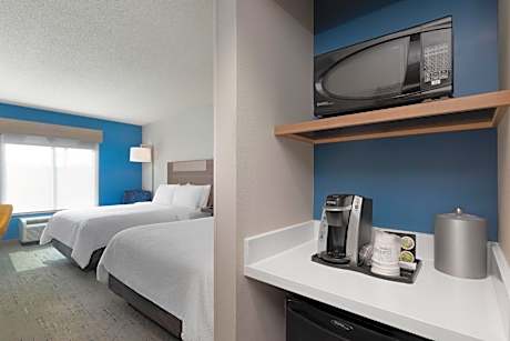 Standard Queen Room with Two Queen Beds - Communications Accessible