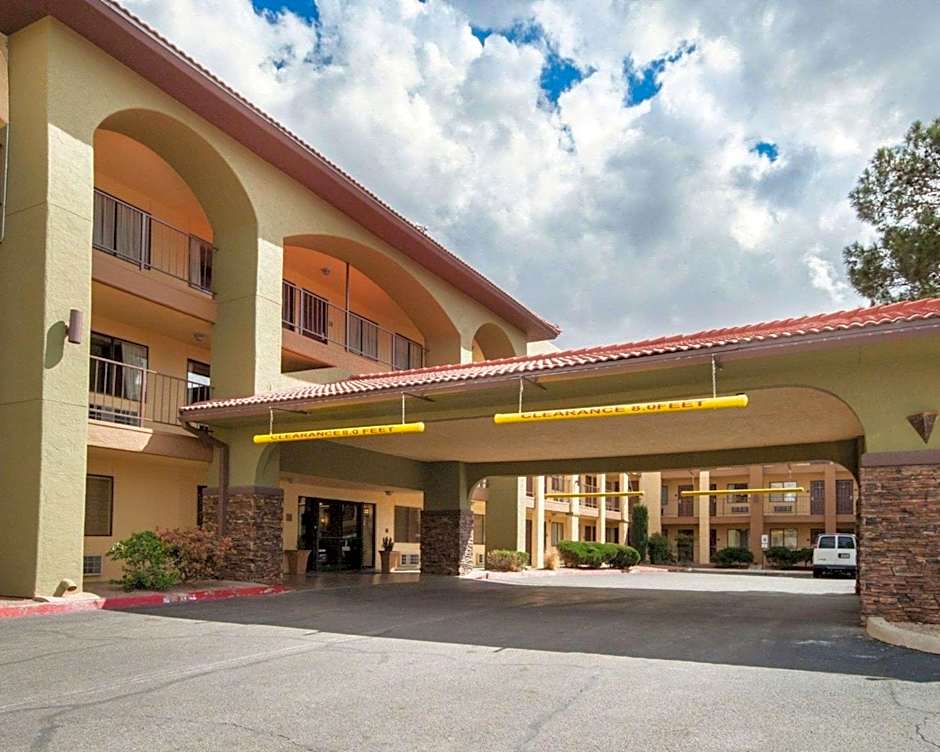 Quality Inn Airport East