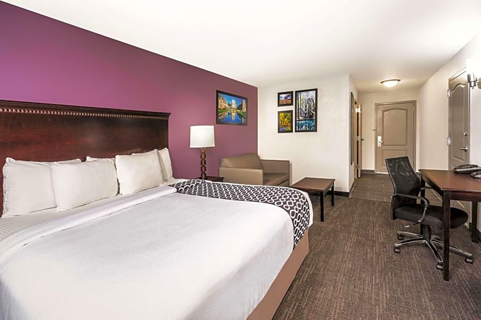 La Quinta Inn & Suites by Wyndham Rome