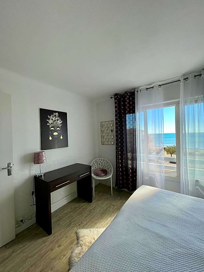 Le Grand Large Bord de Mer Hotel & Appartements