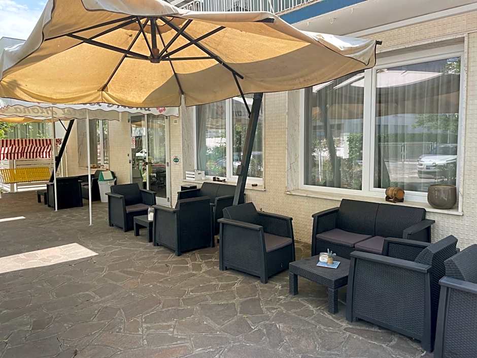 Hotel Aloha
