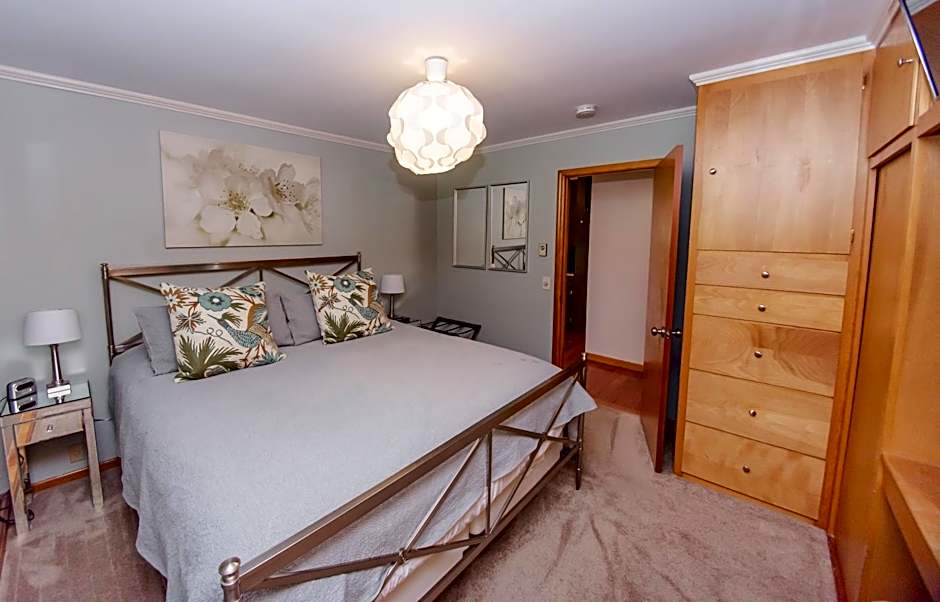 The Broadway Guest House