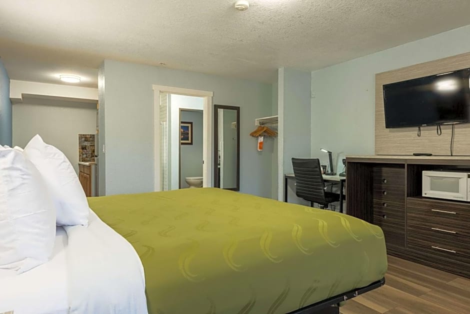 Quality Inn & Suites Manitou Springs At Pikes Peak
