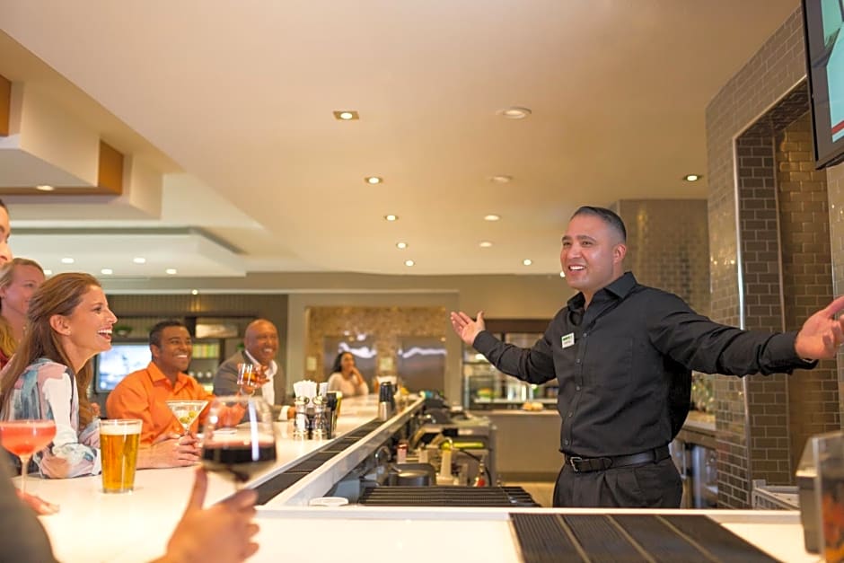 Holiday Inn & Suites Cedar Falls-Waterloo Event Ctr By IHG