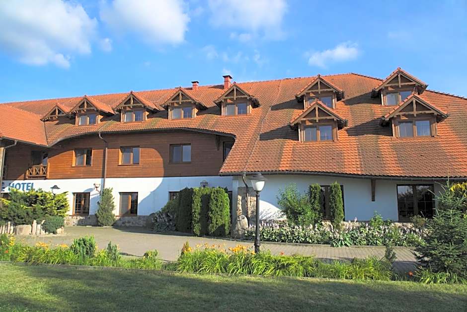 HOTEL CICHA WODA NIEPORĘT