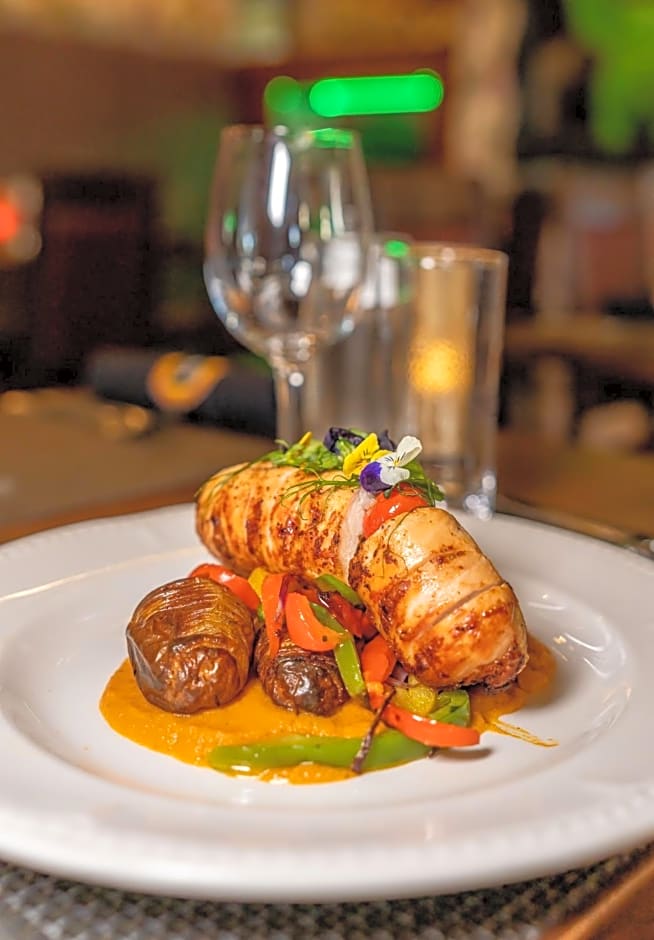 The Inn Boutique Hotel Bar and Restaurant (Pet-friendly)