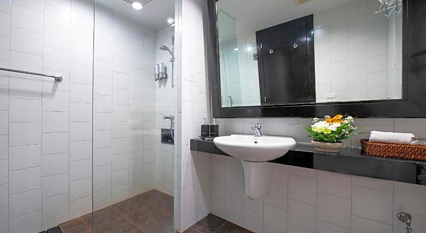 The Lokal Hotel Phuket