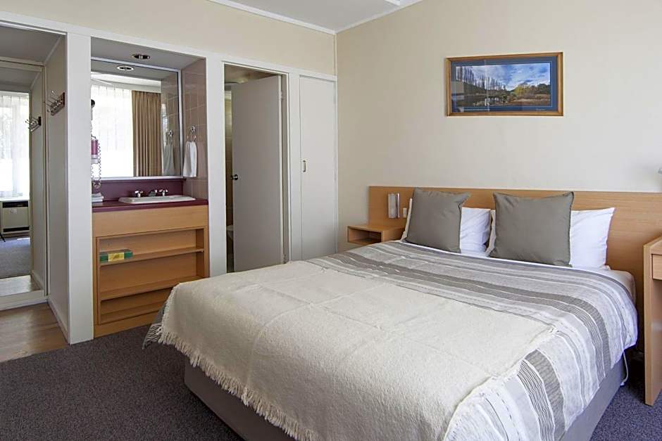 Redhill Cooma Motor Inn