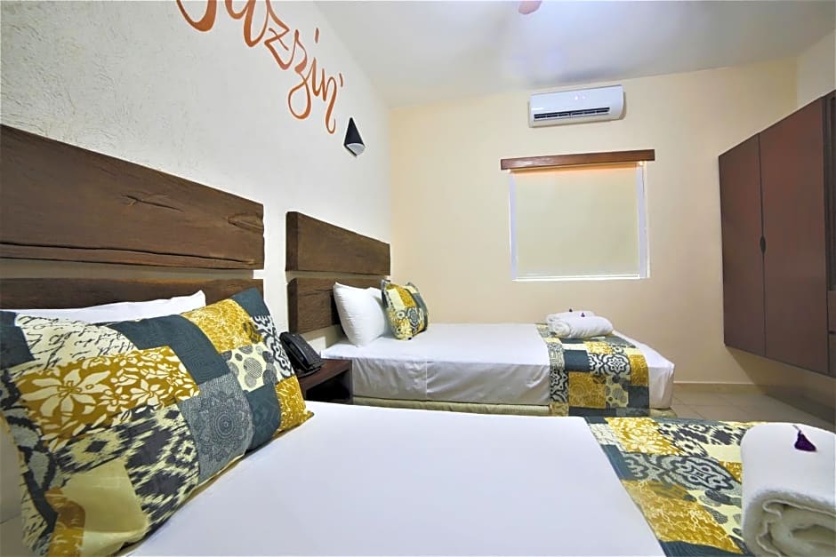 Hotel 12 BEES by Kavia