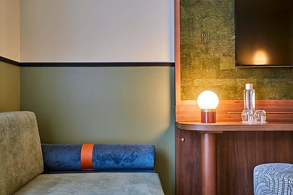 voco Paris  Porte de Clichy By IHG
