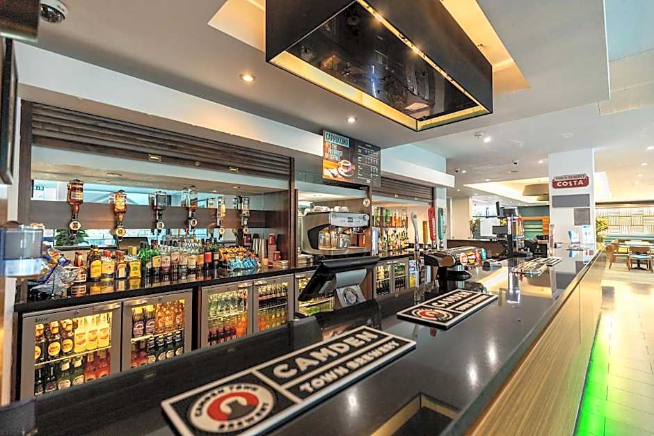 Holiday Inn Express London Heathrow T5 By IHG