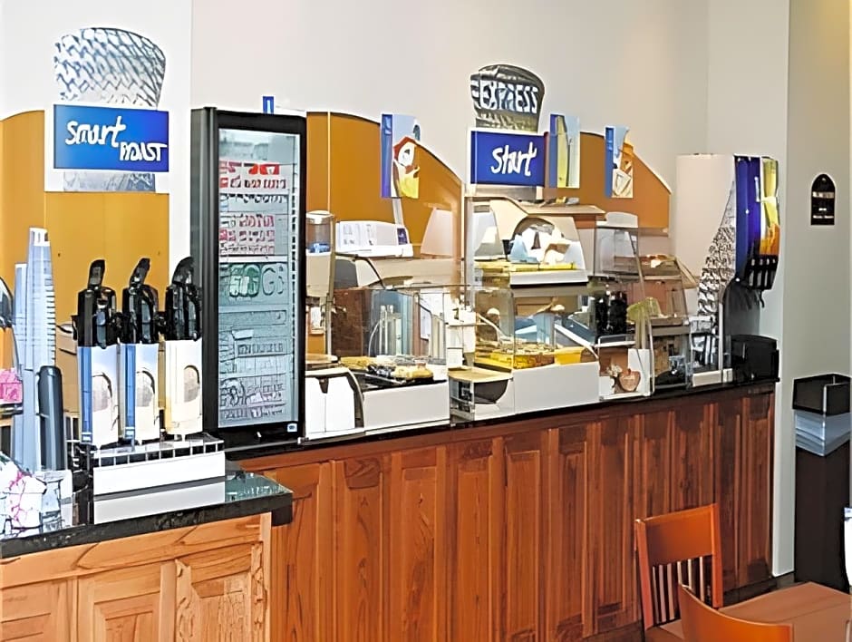 Holiday Inn Express & Suites Kerrville By IHG