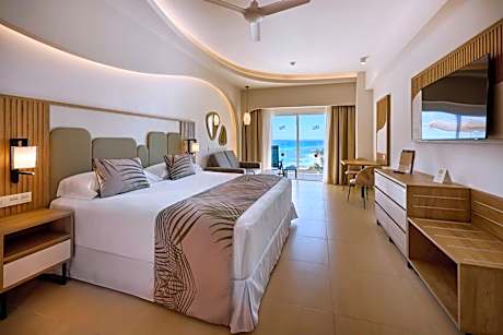 Junior Suite Partial Ocean View