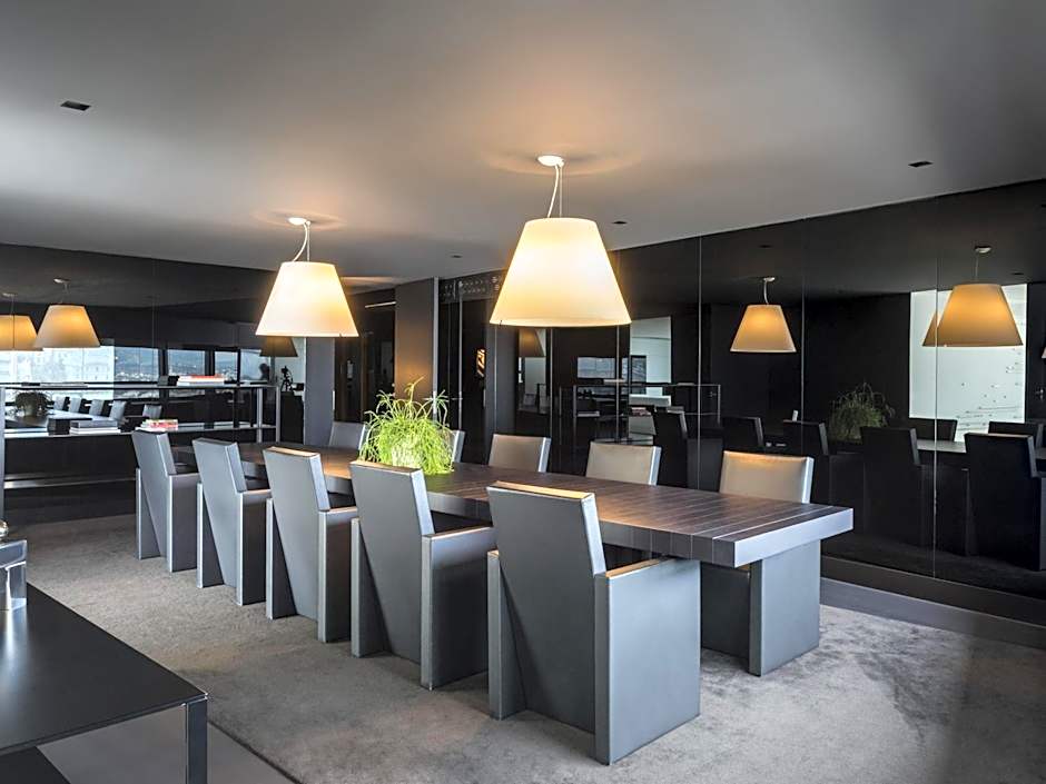 SO Vienna Hotel