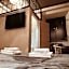 Hotel & Hostel 7
