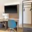 Comfort Inn & Suites Newark Liberty International Airport