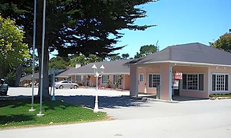 ADA Accessible Deluxe King Non-Smoking