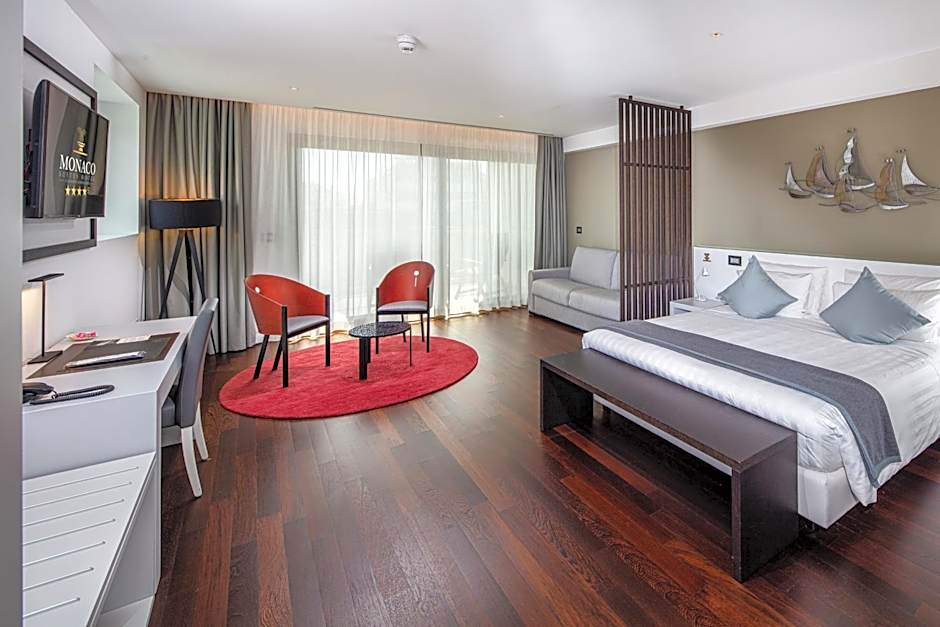 Monaco Suites Hotel