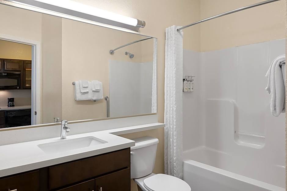 Candlewood Suites Bismarck By IHG