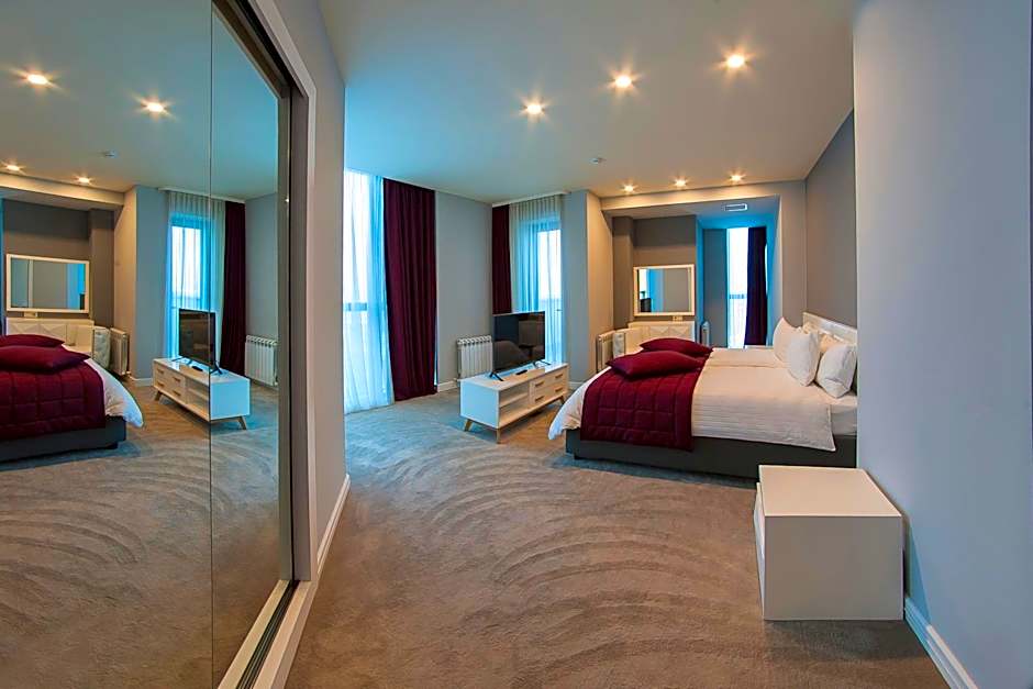 Opera Suite Hotel
